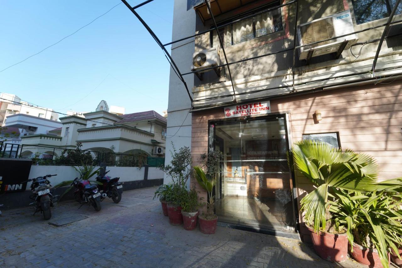 Hotel New Empire Ahmedabad Exterior photo